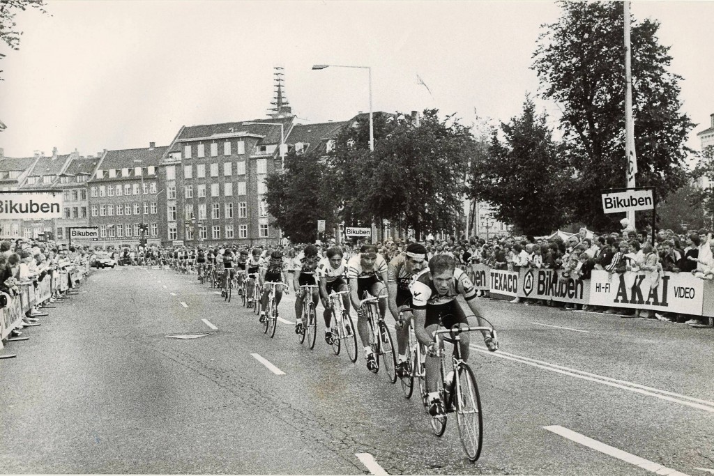 Kim_E._i_front_på_Chr.-borg_85